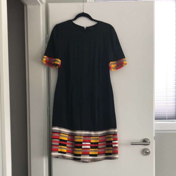 Johnathan Saunders Size 42 US 6 Ladies Dress - Short Sleeved - Patterned Hem - Picture 1 of 7